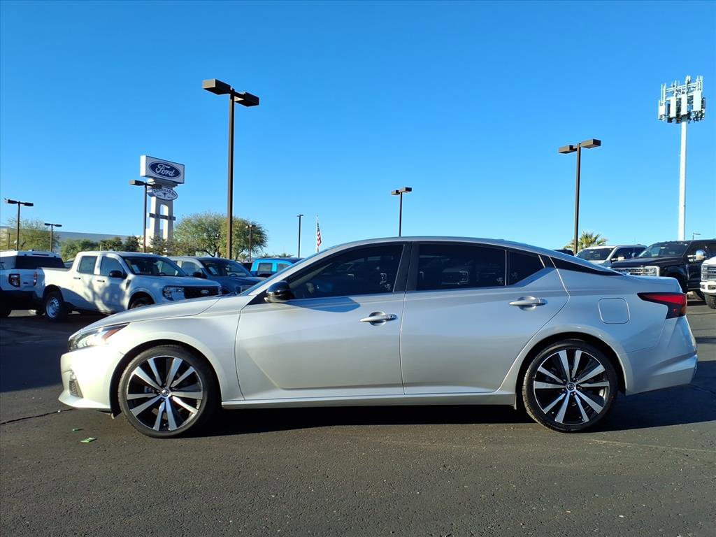 Used 2021 Nissan Altima 2.5 SR image 3