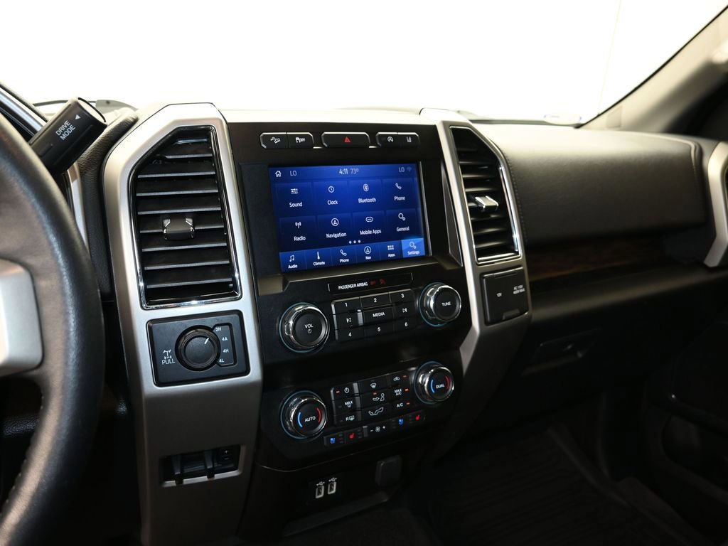 Certified 2020 Ford F150 Lariat w/ FX4 Off-Road Package image 35