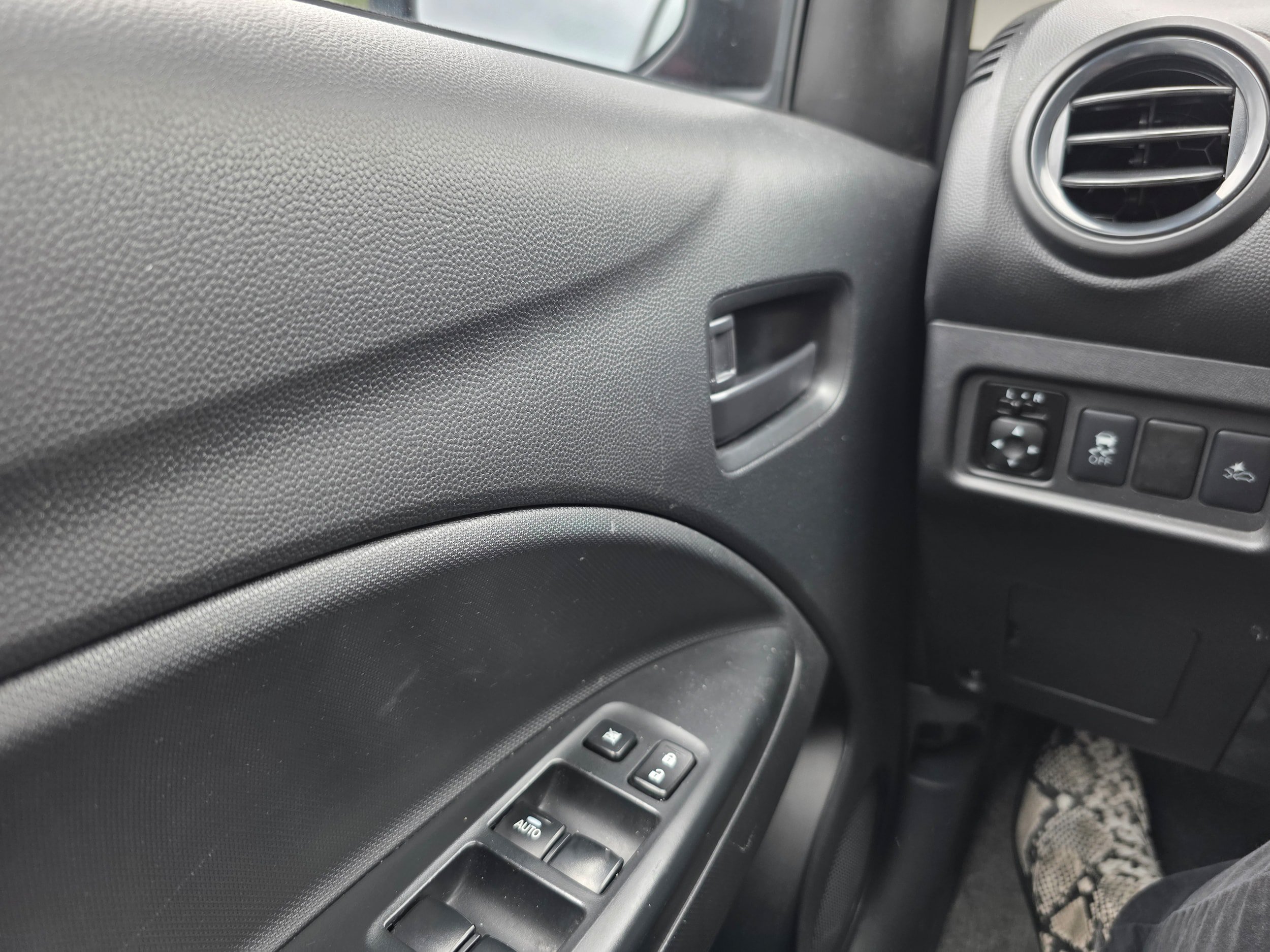 Used 2024 Mitsubishi Mirage ES FWD image 18