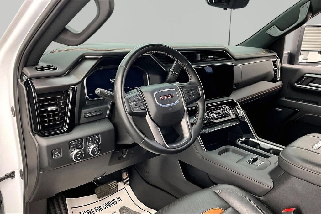 Used 2024 GMC Sierra 2500 AT4 w/ AT4 Premium Plus Package AWD/4WD image 14