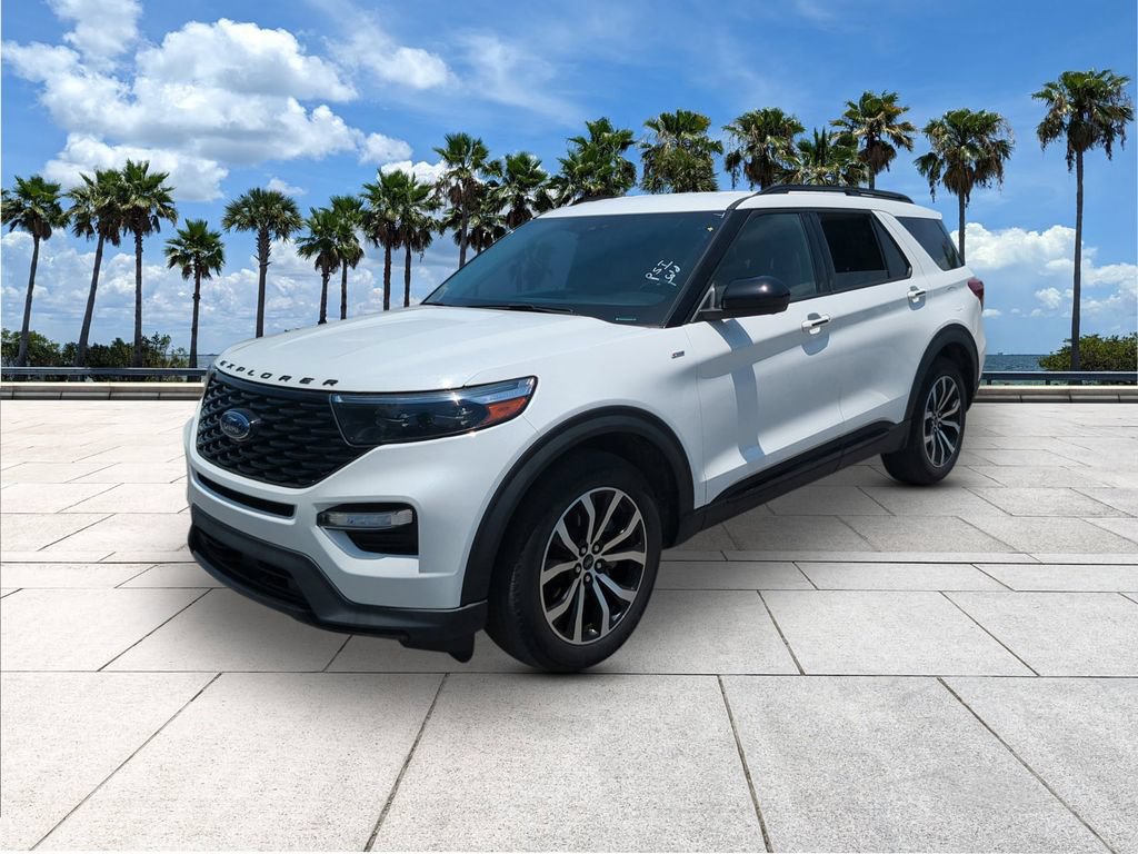 Certified 2023 Ford Explorer ST-Line w/ Class IV Trailer Tow Package RWD image 3