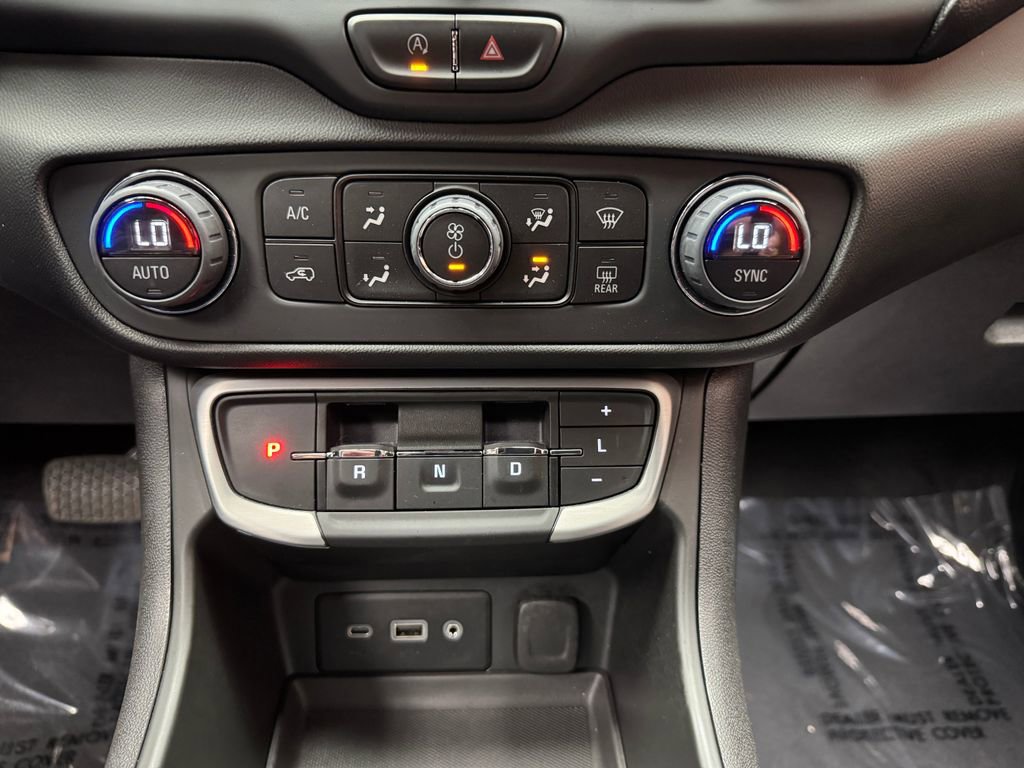 Used 2023 GMC Terrain SLE w/ Driver Convenience Package AWD/4WD image 20