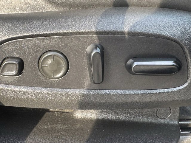 Used 2020 Buick Enclave Avenir w/ Avenir Technology Package image 32