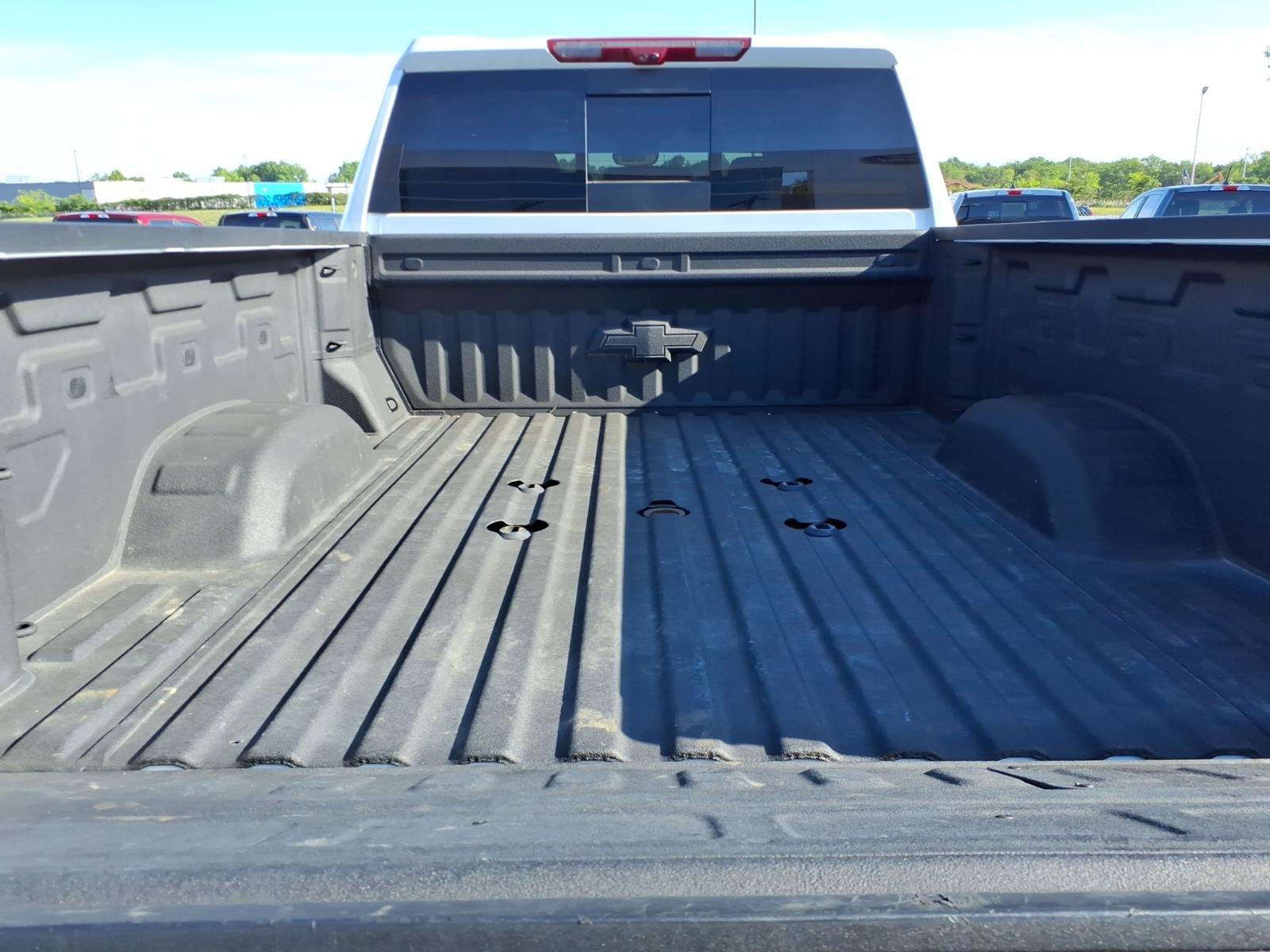 Used 2025 Chevrolet Silverado 2500 High Country w/ High Country Premium Package AWD/4WD image 10
