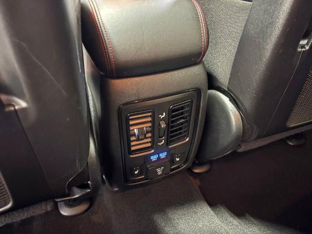 Used 2025 Dodge Durango R/T AWD/4WD image 25