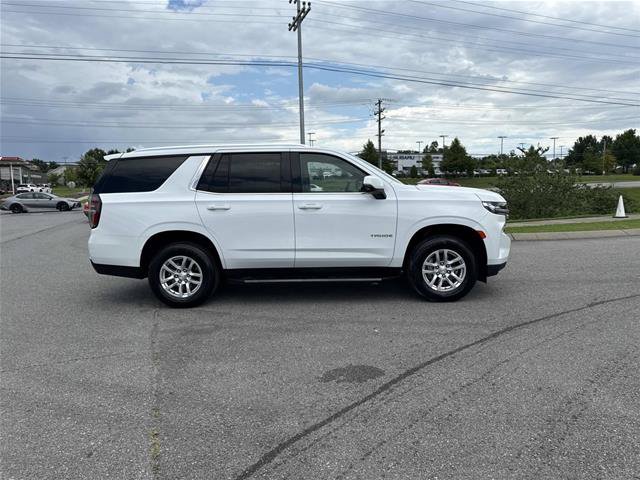 Used 2024 Chevrolet Tahoe LT w/ Luxury Package AWD/4WD image 4