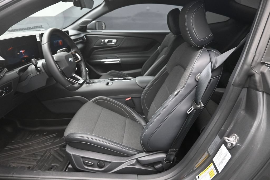 Certified 2025 Ford Mustang Coupe RWD image 16