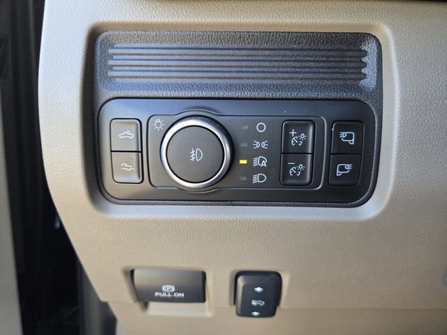Certified 2026 Ford F350 Platinum w/ Platinum Plus Package AWD/4WD image 24