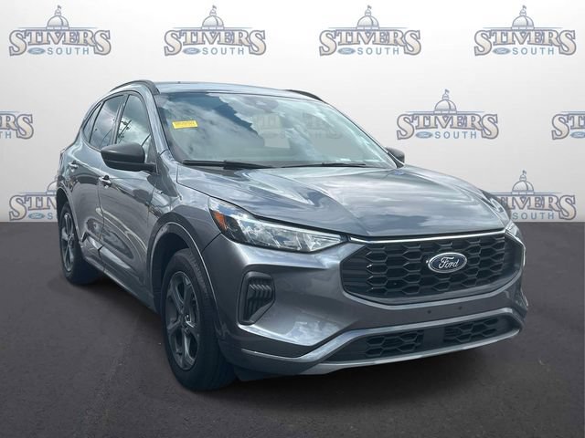Certified 2024 Ford Escape ST-Line w/ Tech Pack #1 AWD/4WD image 1