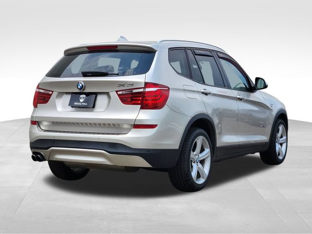 Used 2017 BMW X3 sDrive28i RWD image 9