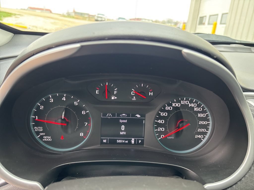 Used 2023 Chevrolet Malibu LT FWD image 16