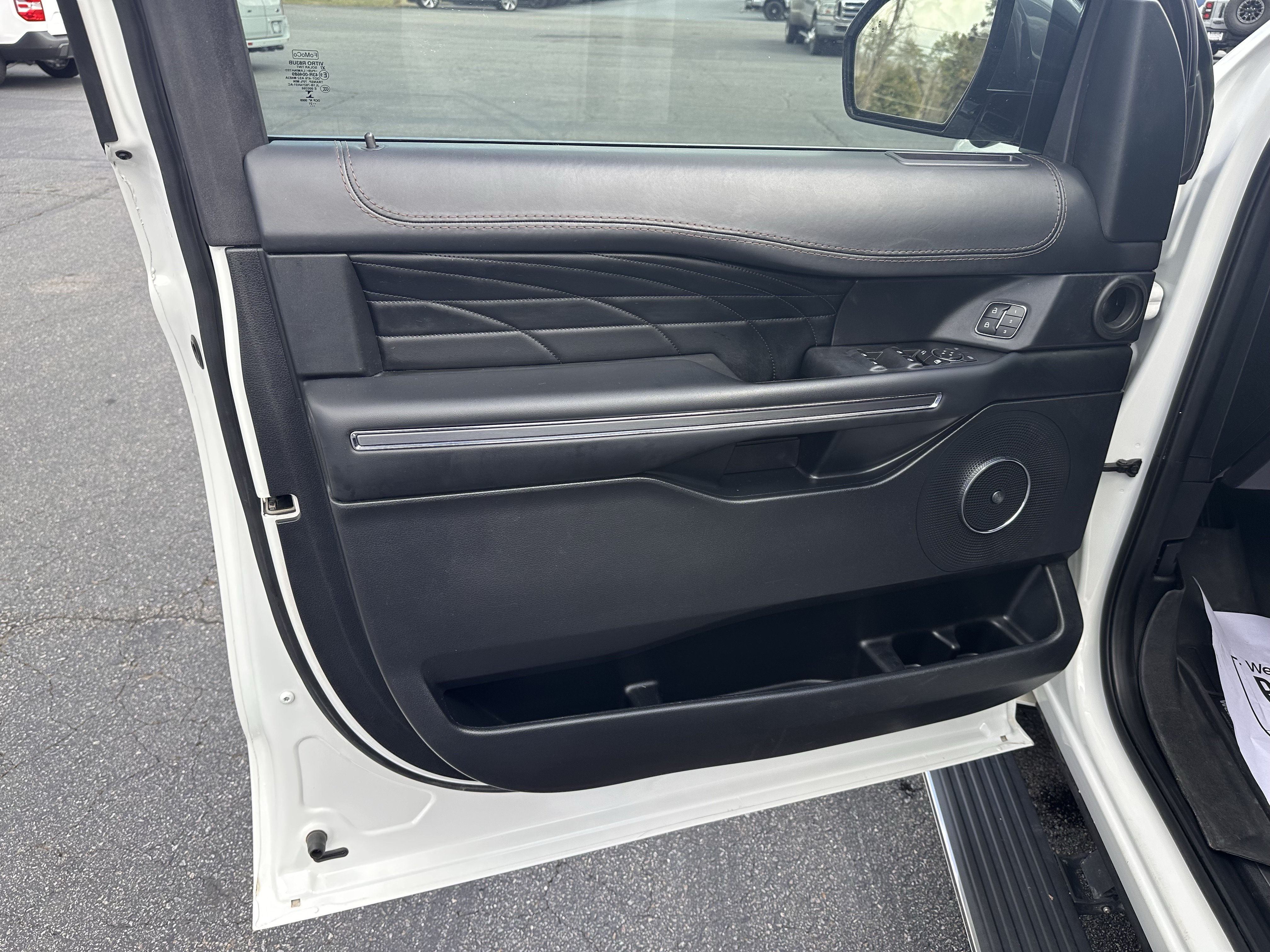 Certified 2021 Ford Expedition Max Platinum AWD/4WD image 9