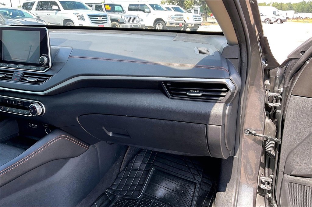 Used 2022 Nissan Altima 2.5 SR image 23