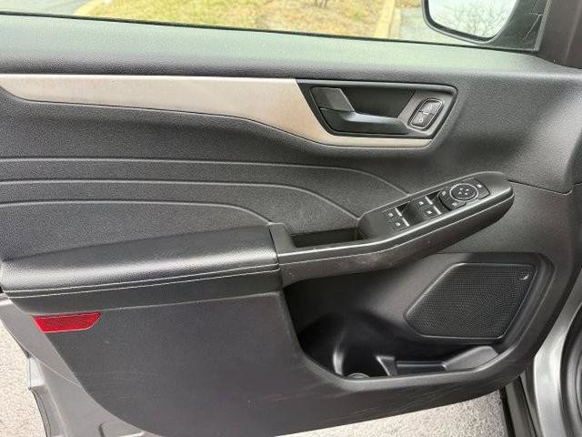 Certified 2022 Ford Escape S image 9