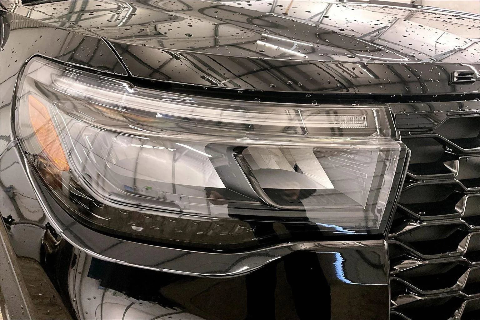 Certified 2025 Ford Explorer ST w/ Sun And Sound Package image 28