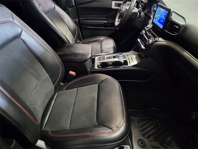 Certified 2023 Ford Explorer ST-Line w/ Class IV Trailer Tow Package image 16