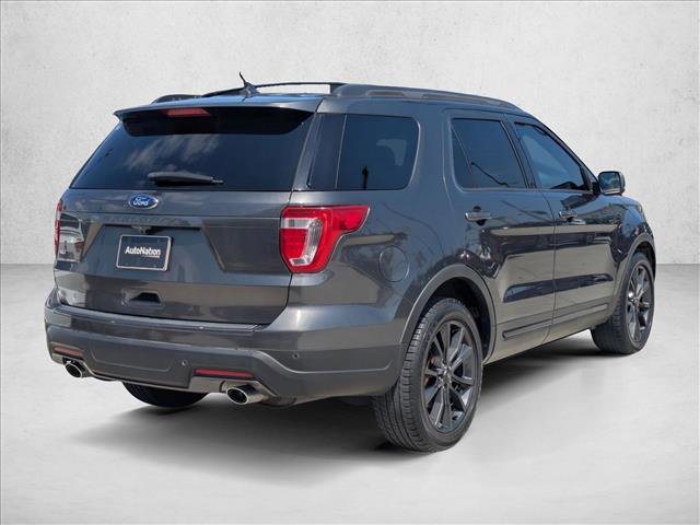 Certified 2018 Ford Explorer XLT w/ Equipment Group 202A FWD image 5