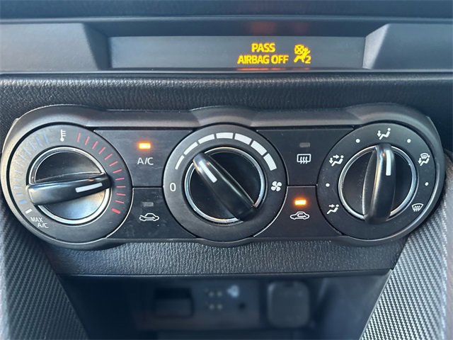 Used 2020 Toyota Yaris LE image 19