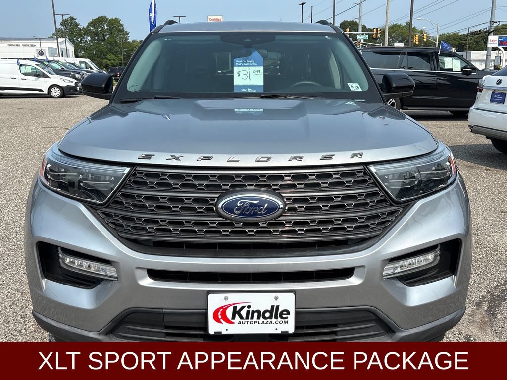 Certified 2023 Ford Explorer XLT w/ Equipment Group 202A AWD/4WD image 2