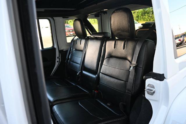 Used 2023 Jeep Wrangler Unlimited Sahara w/ Cold Weather Group AWD/4WD image 26