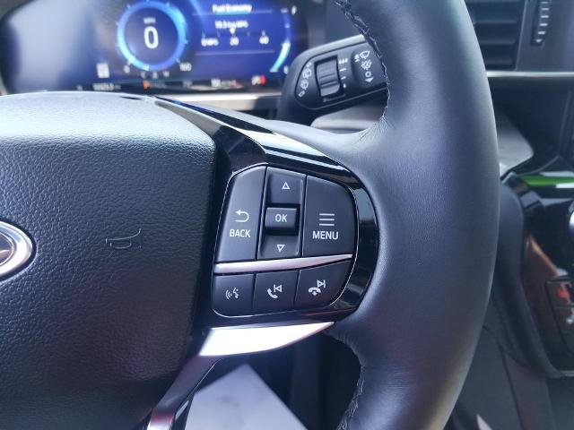 Certified 2023 Ford Explorer Platinum w/ Technology Package AWD/4WD image 29