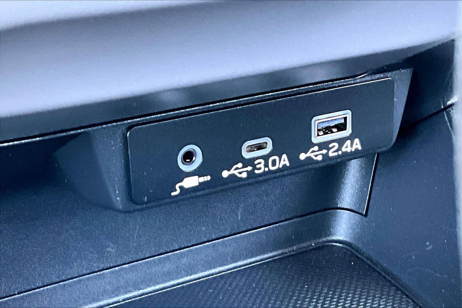 Used 2024 Subaru Crosstrek 2.0i Premium w/ Crosstrek Mirror Package AWD/4WD image 31