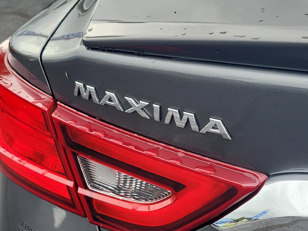 Used 2017 Nissan Maxima Platinum w/ Medallion Package FWD image 7