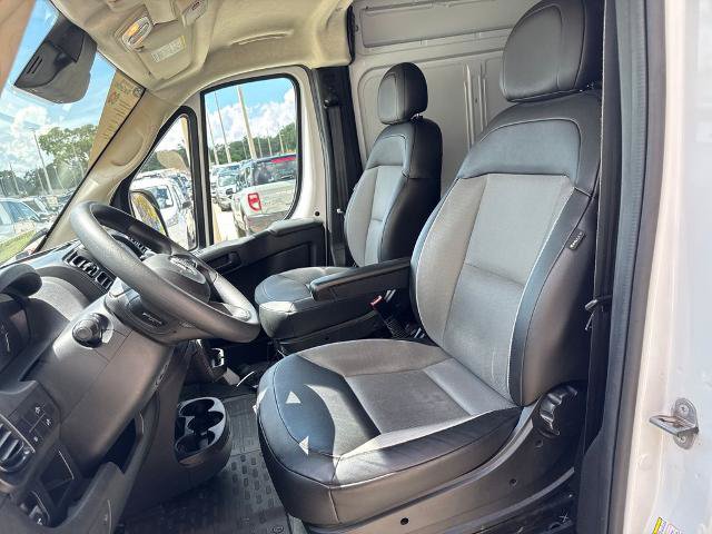 Used 2025 RAM ProMaster 2500 w/ Convenience Group FWD image 14