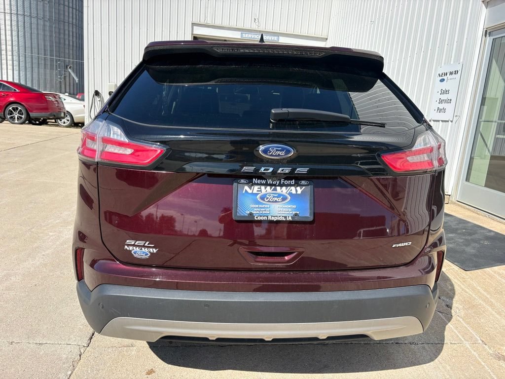 Certified 2024 Ford Edge SEL w/ Convenience Package AWD/4WD image 8
