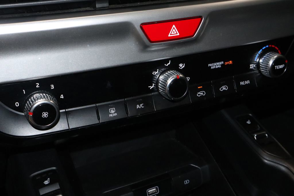 Used 2020 Kia Telluride S w/ S 8 Passenger Seating Package image 32