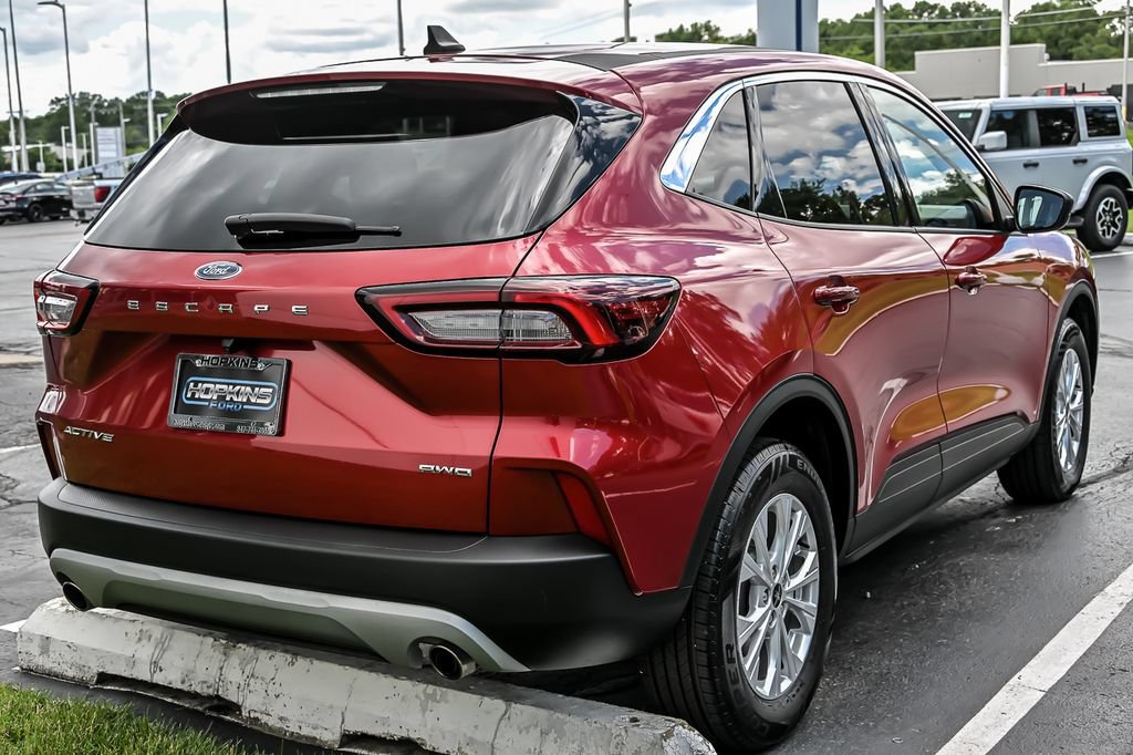 Certified 2023 Ford Escape Active AWD/4WD image 10