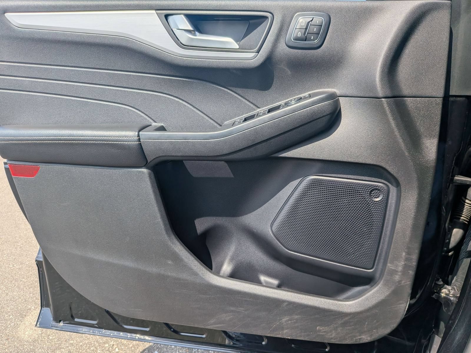 Certified 2024 Ford Escape Platinum AWD/4WD image 14