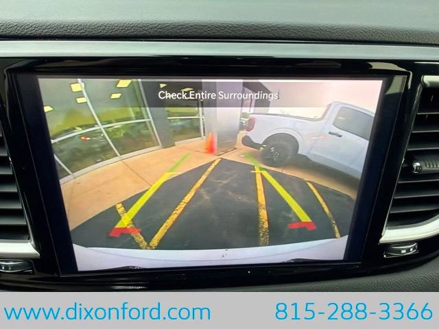 Used 2023 Chrysler Pacifica Touring-L FWD image 11