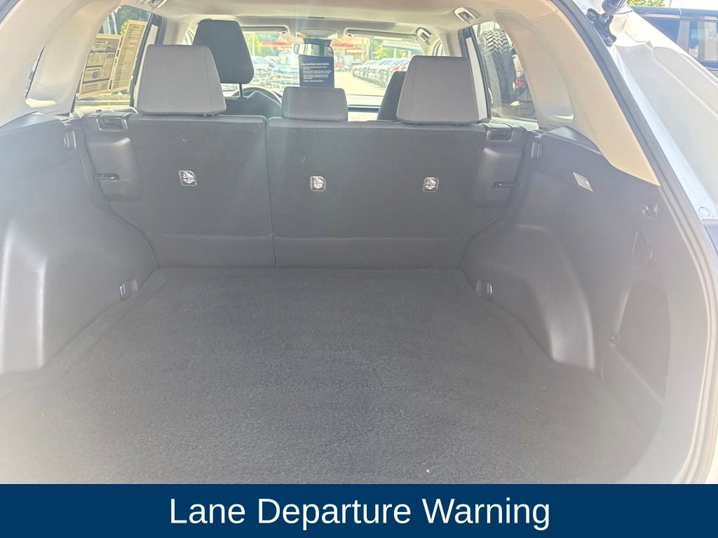 Used 2020 Toyota RAV4 XLE w/ Convenience Package FWD image 8