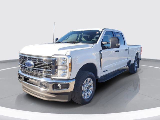Certified 2024 Ford F350 XLT image 2