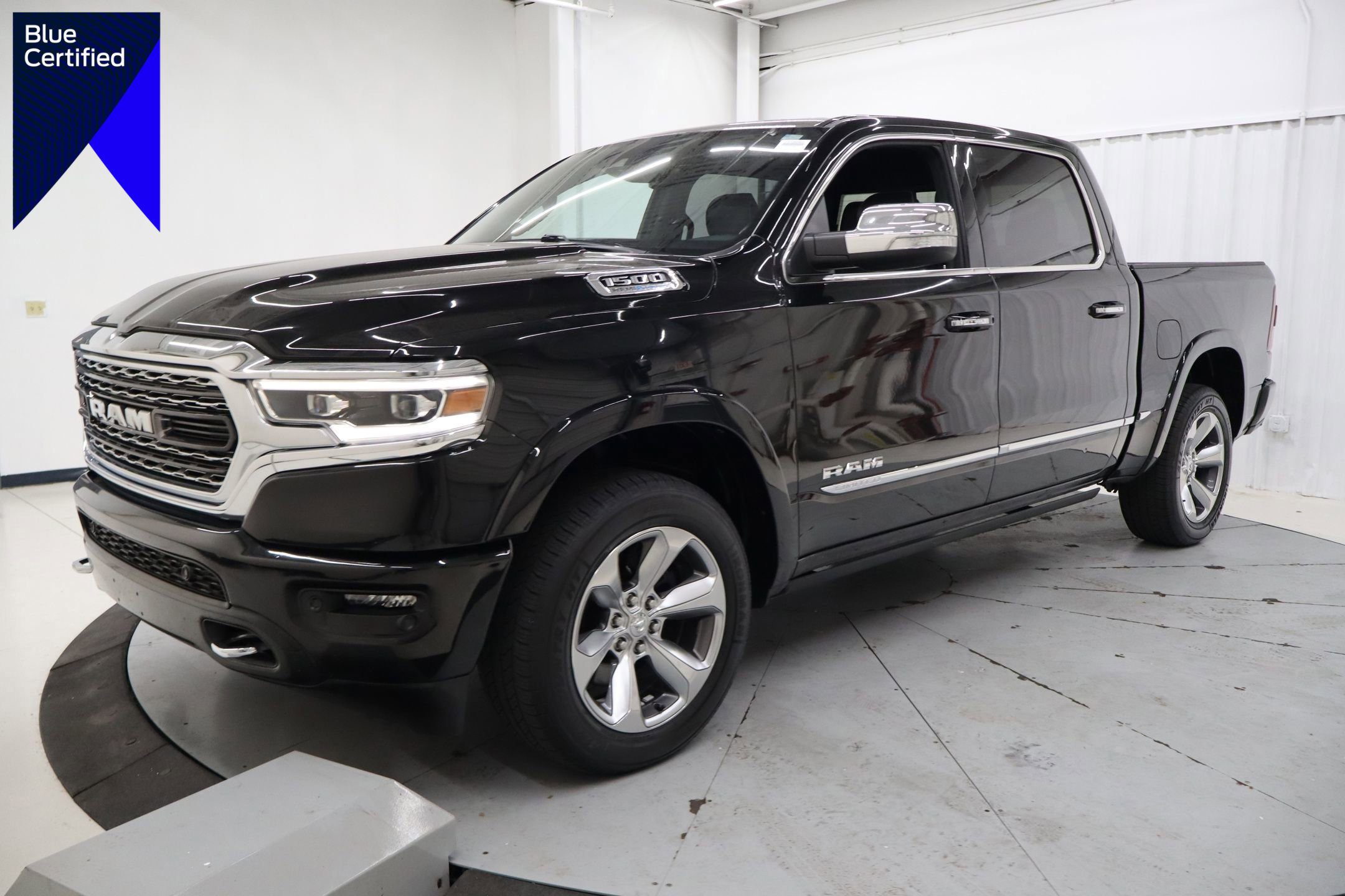 Used 2021 RAM 1500 Limited w/ Body Color Bumper Group image 1