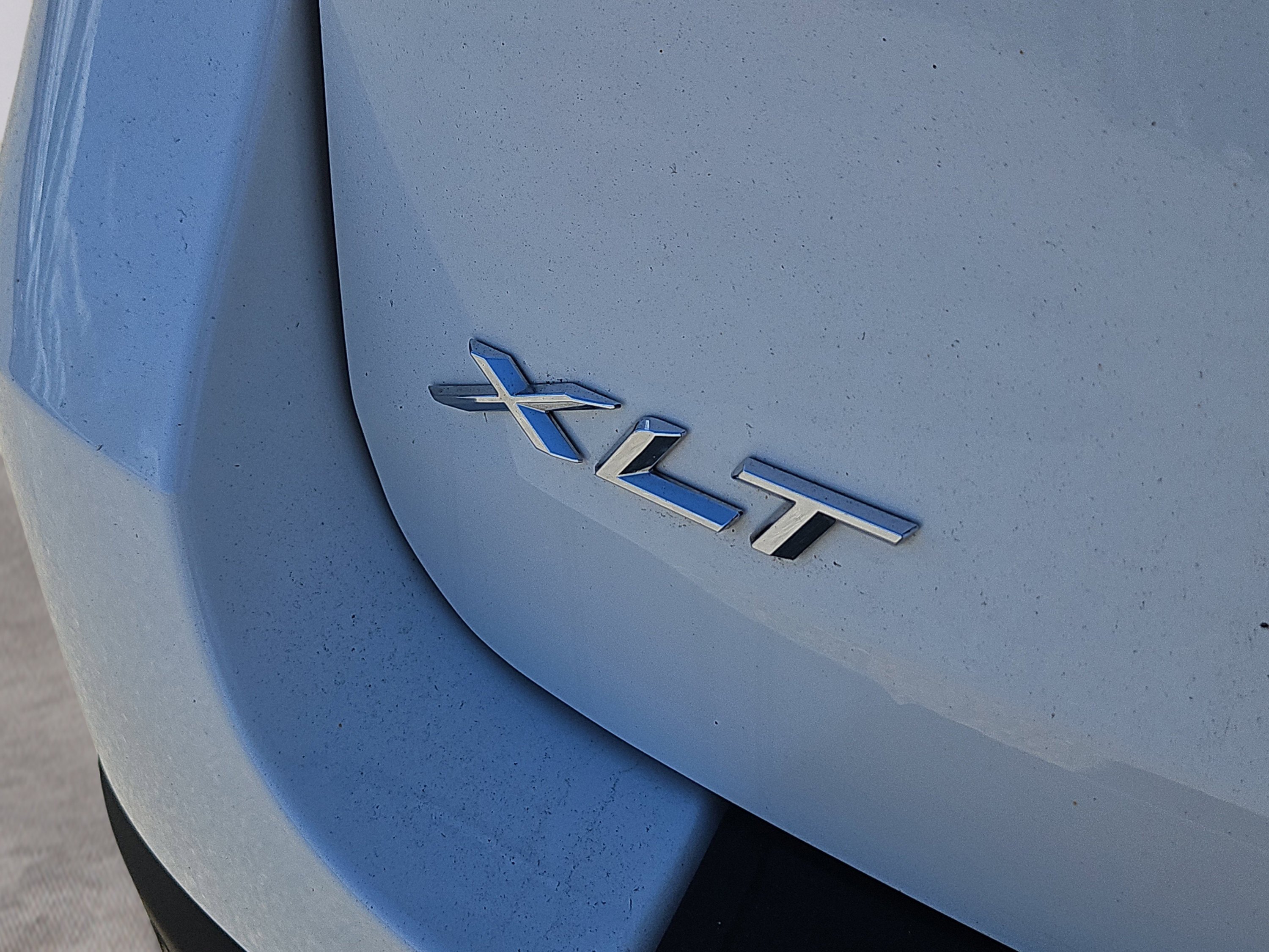 Certified 2023 Ford Explorer XLT w/ Equipment Group 202A AWD/4WD image 5