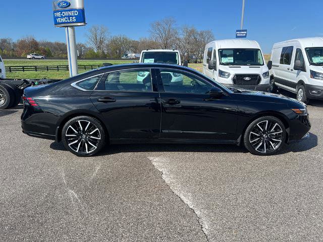 Used 2024 Honda Accord Touring image 2
