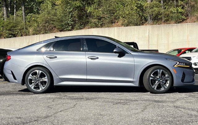 Used 2022 Kia K5 EX w/ EX Premium Package FWD image 2
