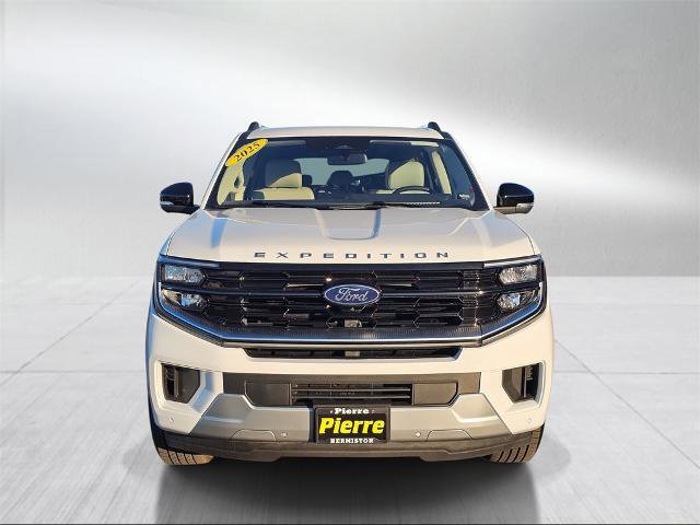 Certified 2025 Ford Expedition Max Platinum image 5