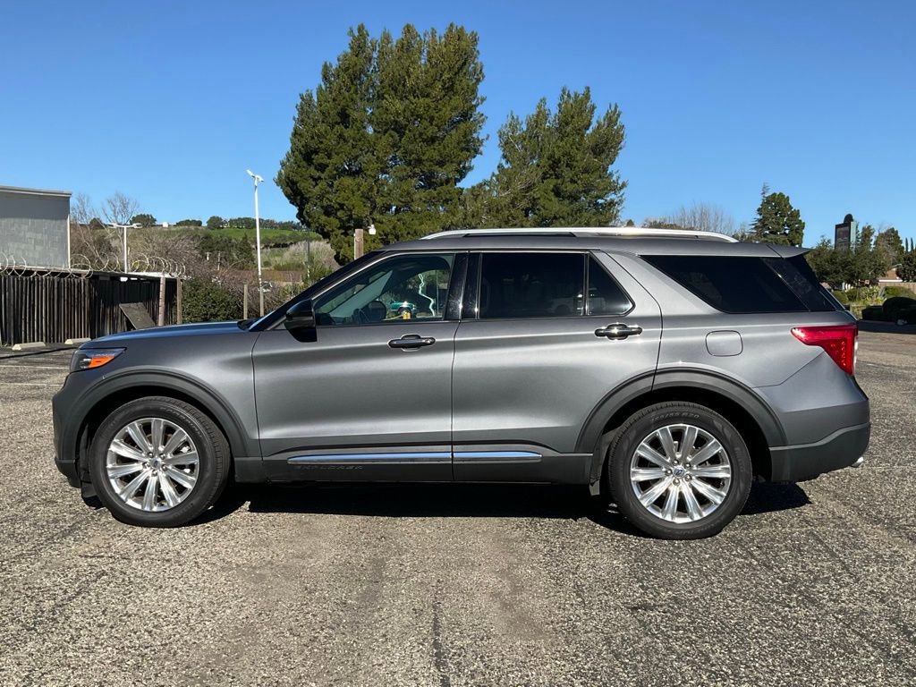 Certified 2021 Ford Explorer Limited w/ Equipment Group 301A image 5