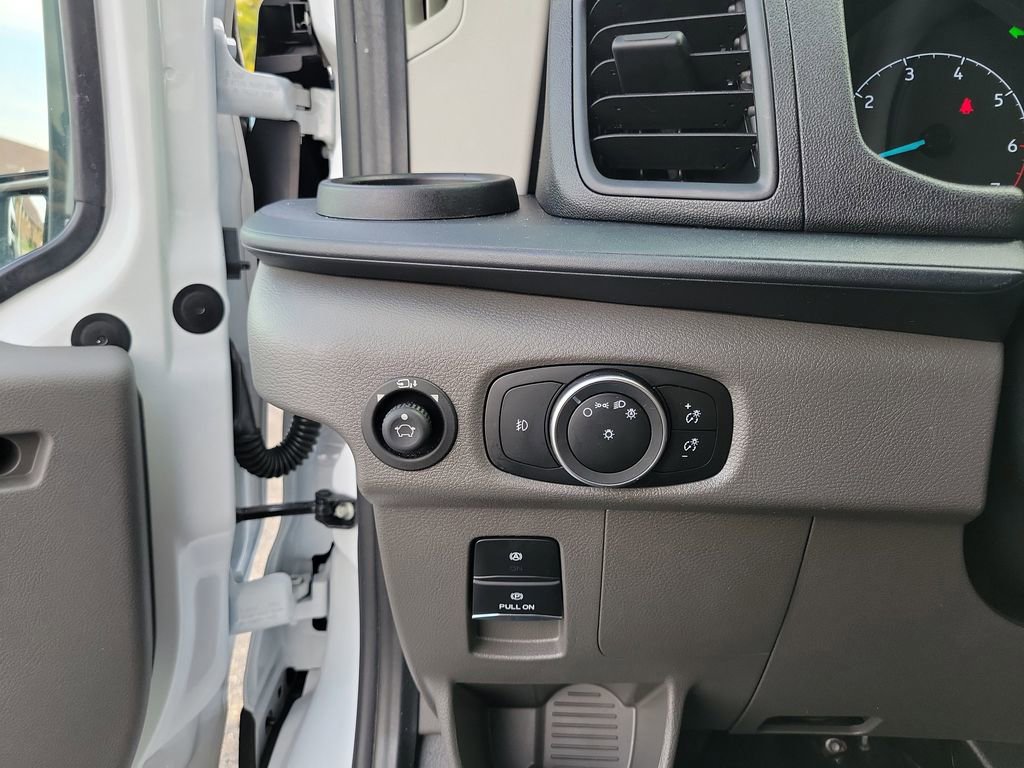 Certified 2024 Ford Transit 350 XLT image 21