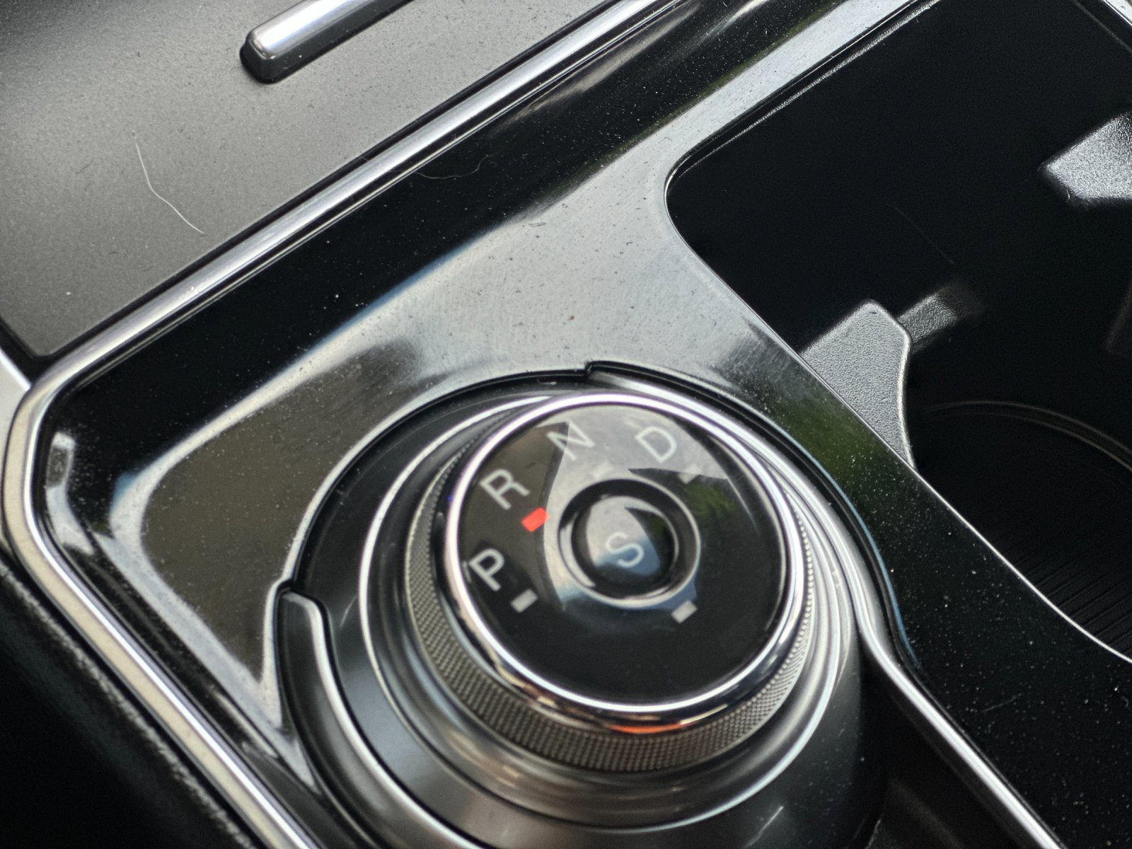 Certified 2019 Ford Edge ST w/ Equipment Group 401A image 22