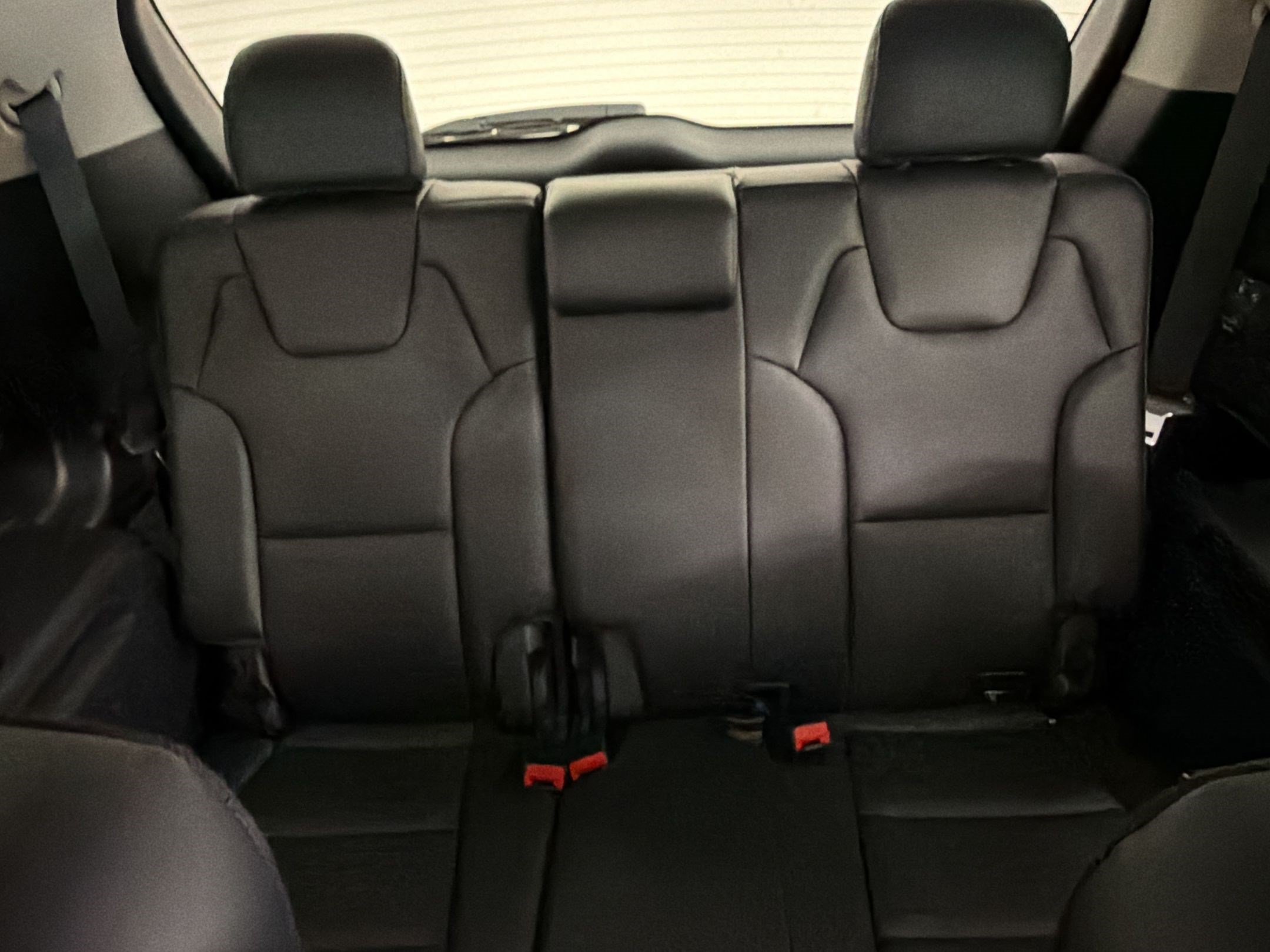 Used 2025 Kia Telluride S FWD image 35