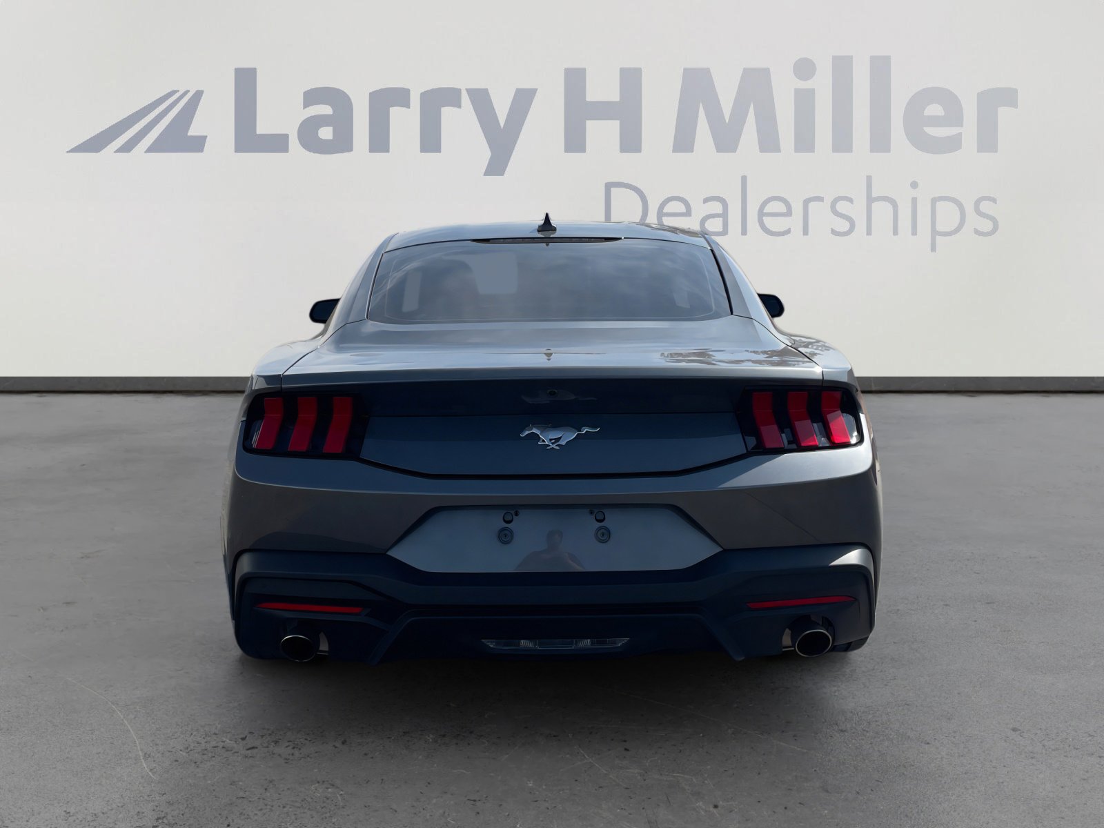Certified 2025 Ford Mustang Coupe RWD image 4
