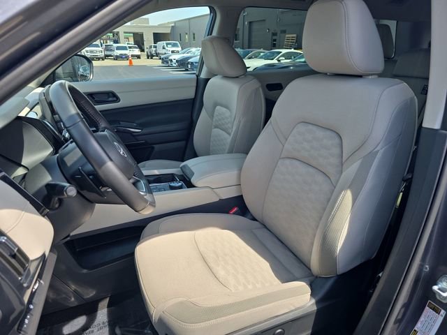 Used 2024 Nissan Pathfinder SV AWD/4WD image 11