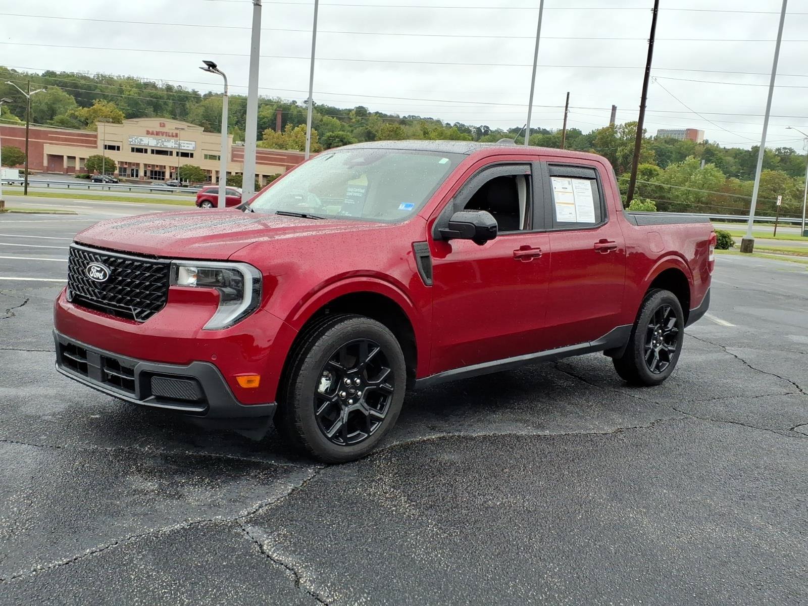 Certified 2025 Ford Maverick Lariat w/ Black Appearance Package AWD/4WD image 3