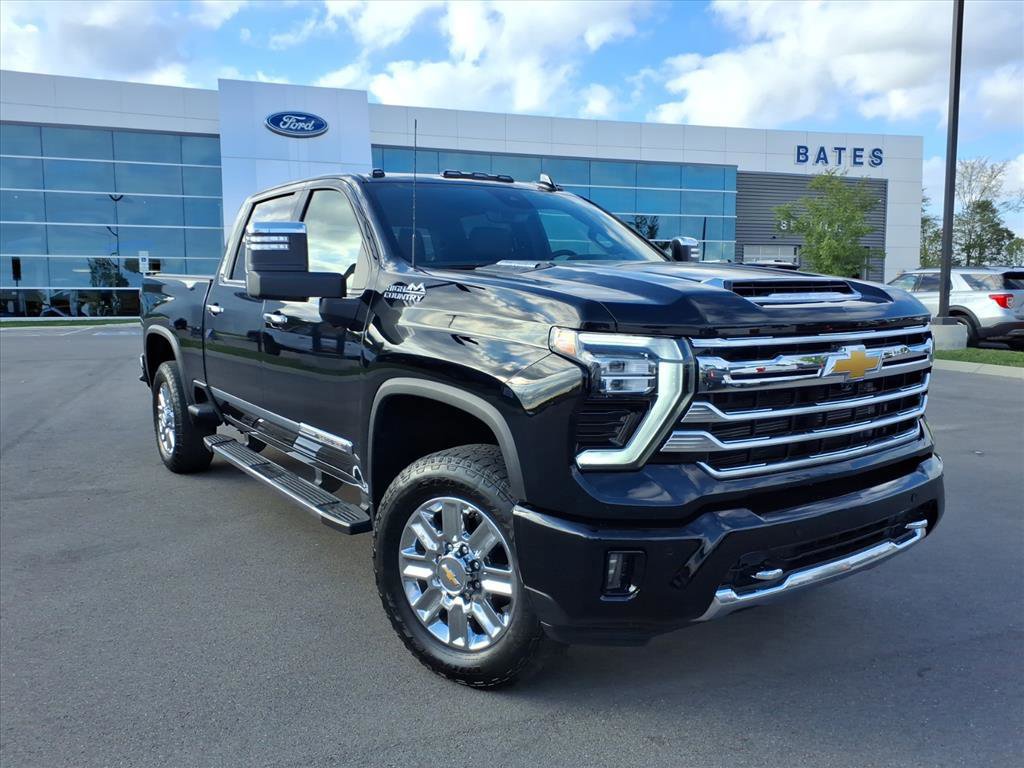 Used 2024 Chevrolet Silverado 2500 High Country w/ High Country Premium Package image 7