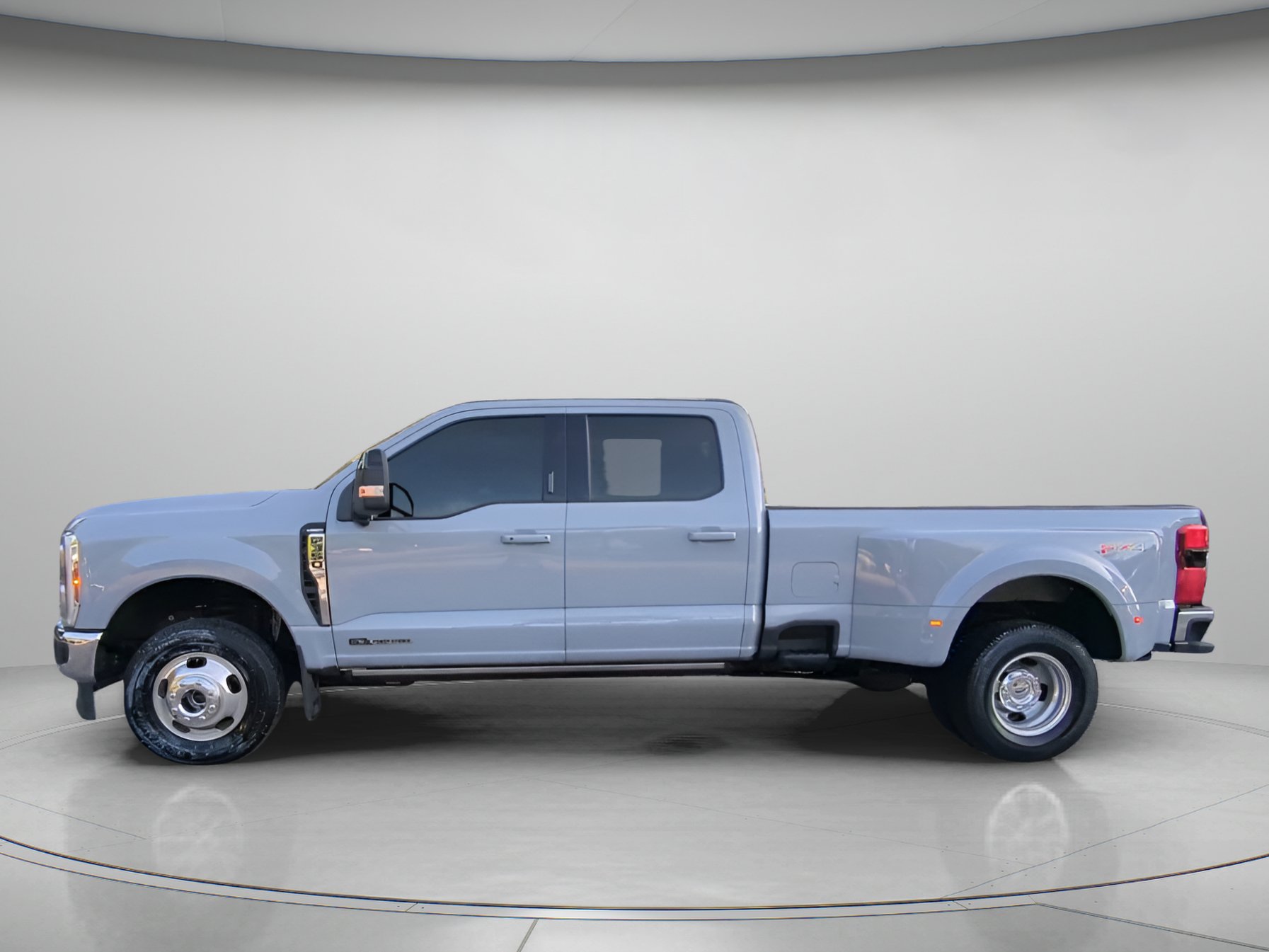 Certified 2024 Ford F350 Lariat w/ Lariat Ultimate Package AWD/4WD image 13