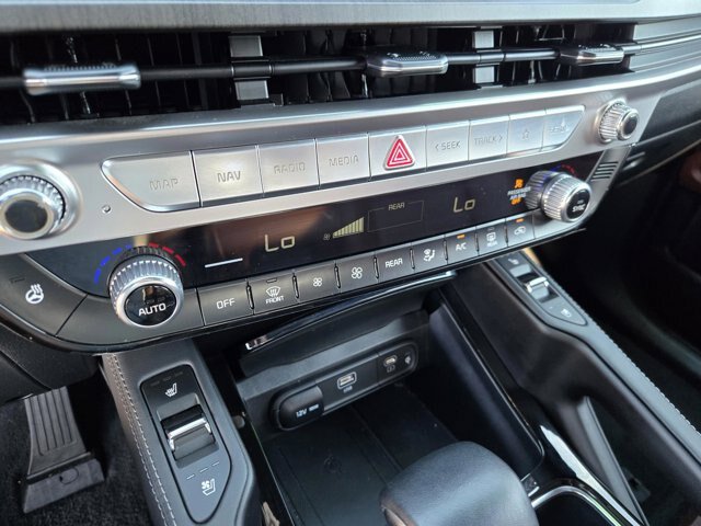 Used 2024 Kia Telluride EX AWD/4WD image 22